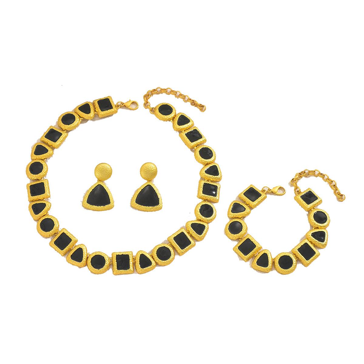 

Новый 3 шт./набор Женский кулон со стразами Винтажное ожерелье Серьги Ювелирные изделия 25 Jewelry Set