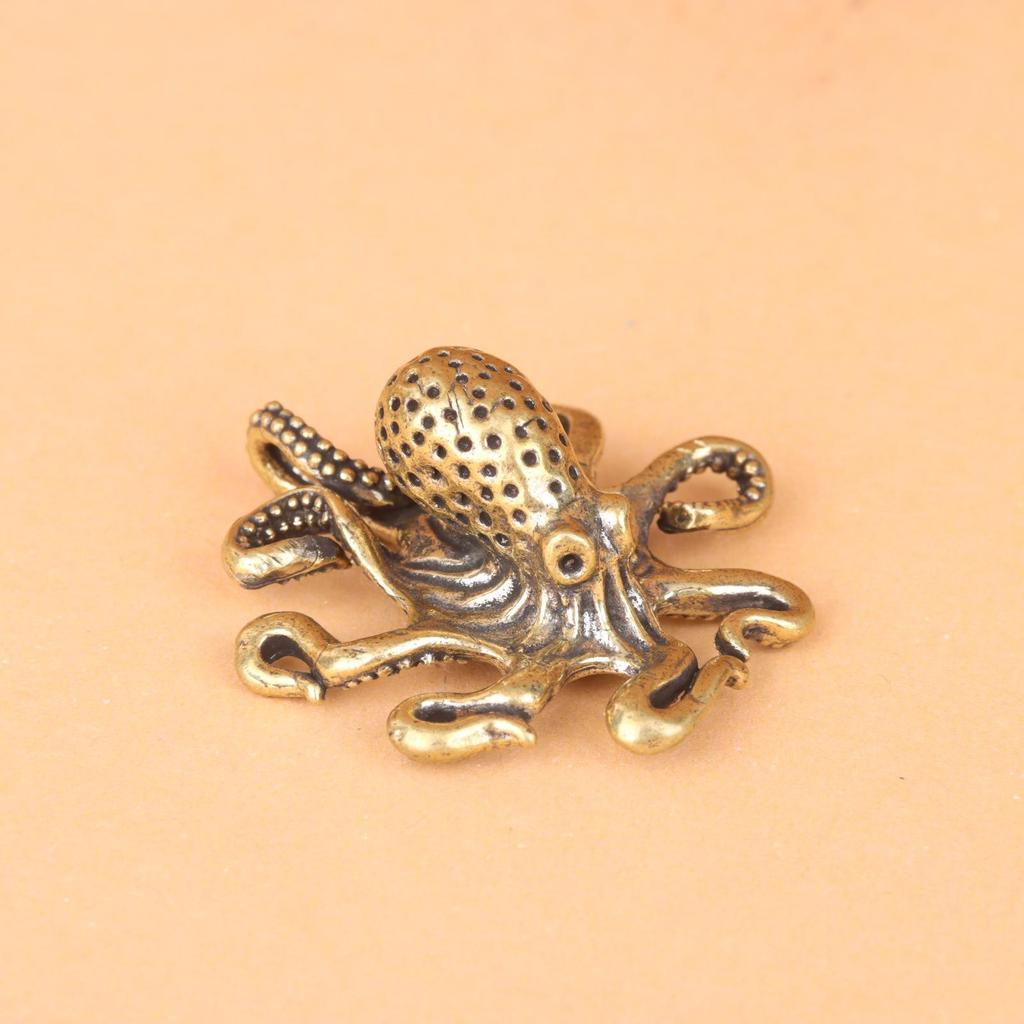 Handmade Solid Brass Octopus Tea Pet - Creative Copper Tea Ceremony Decor and Spare Parts for Wealth and Harmony.