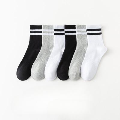 Female Spring and Autumn Black and White Sports Stripes In The Tube Socks