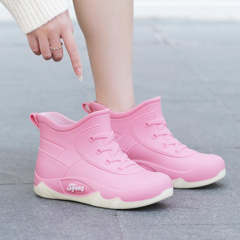 Direct Sales Water Shoes Women Waterproof and Non-slip 2025 New Outdoor Work Fashion Rain Shoes Short Tube Women