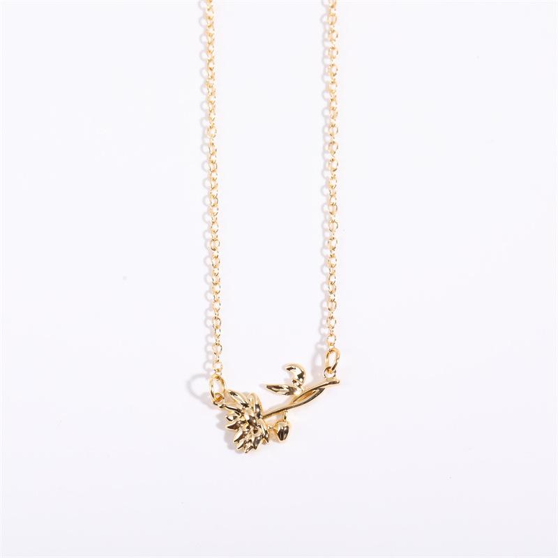 Fashion Vintage Necklace Sweater Chain Women Dainty Stereoscopic Flower Necklace Women 18inches&fashion