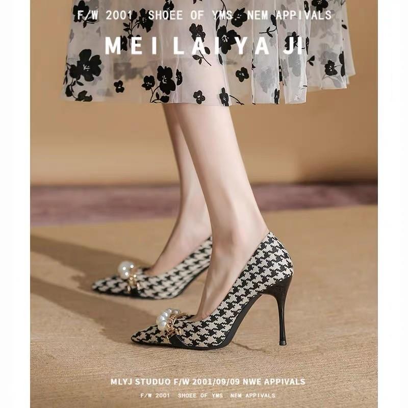 BITRE Shoes 2024 Spring Women Pumps Pearl Metal Chain High-heels Checked Grain Stilettos Women Heels Luxury Banquet Shoes