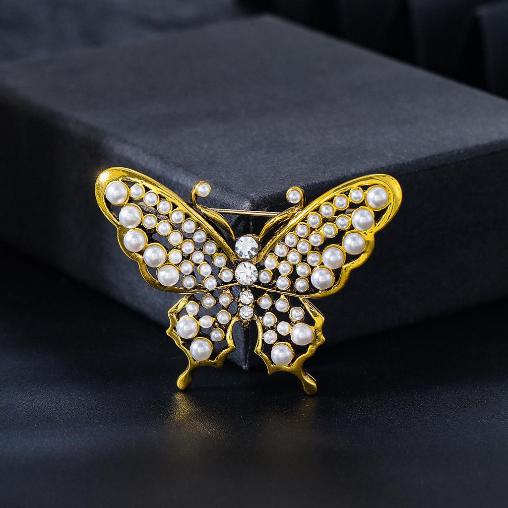 Premium Sense Alloy Pearl Butterfly Brooch Women's Summer Anti-light Accessories Men's Hat Decoration Pin Wholesale Jewelry
