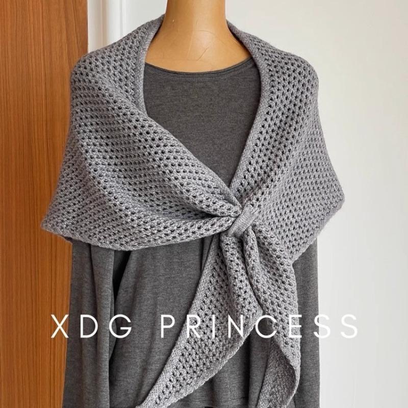 Export to Korea! Stacked wear artifact autumn and winter wool hollowed-out triangular shawl women lazy perforated cross outer scarf