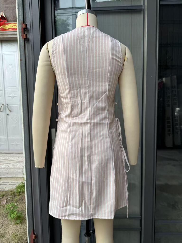 In Stock: 2025 Summer Women's Solid Color Button Tie Waist Short Skirt Dress