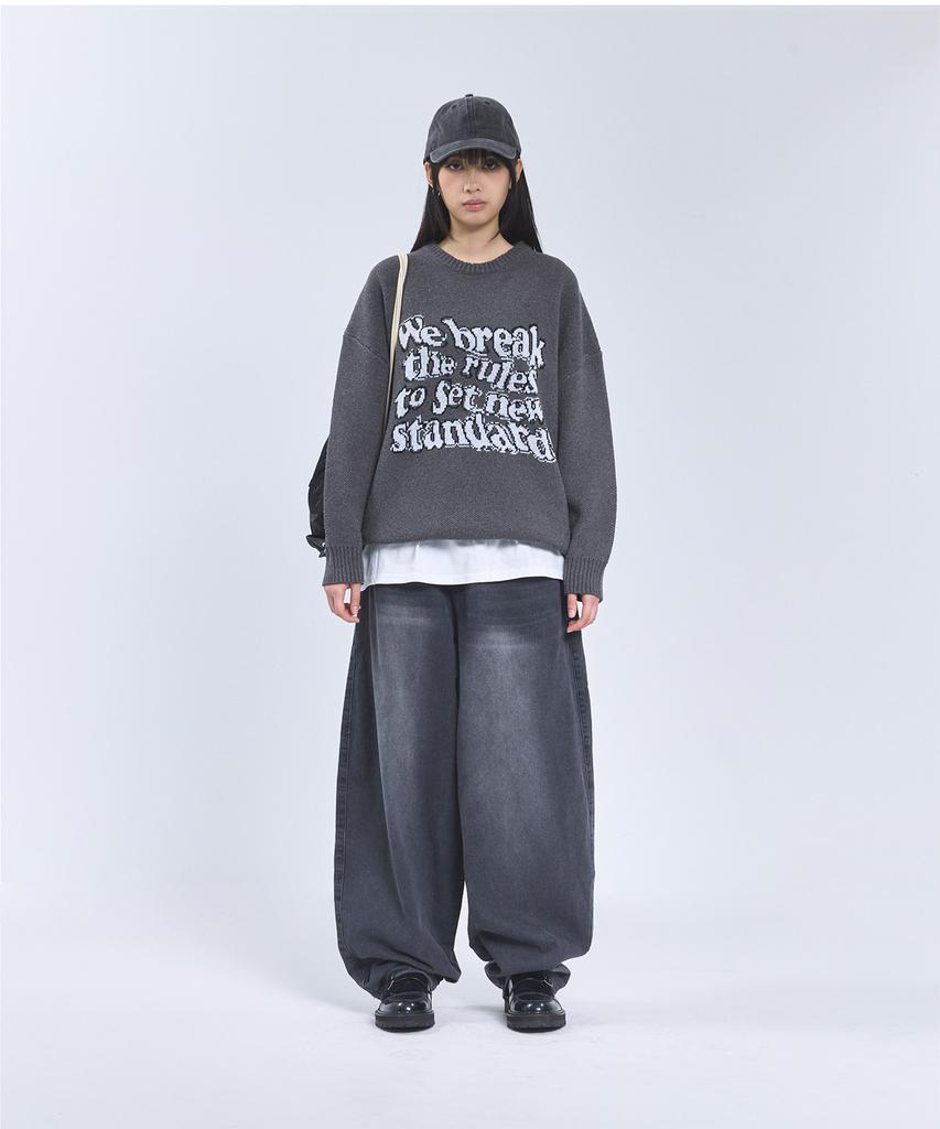 STANDARDERROR 87-Stan191 Art Lettering Oversized Jacquard Knit Charcoal