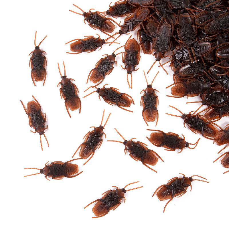 50/100pcs Halloween Gadget Plastic Cockroaches Joke Decoration Props Rubber Toy Gags Plastic Bugs Cockroach Practical Jokes Toys