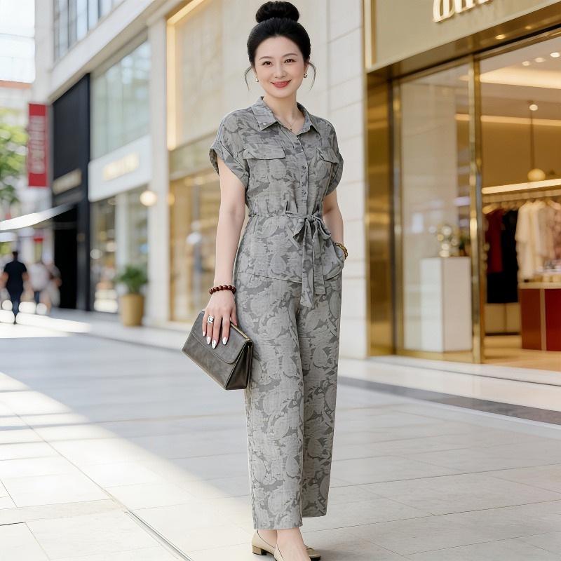 

Women s Stylish Printed Short-Sleeve Shirt & Wide-Leg Pants Set - Summer 2026 Collection, Lightweight & Slimming. 3XL [Recommended 119-130 lbs]
