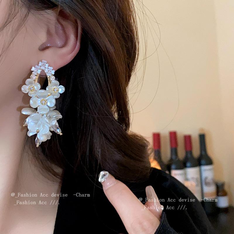 Silver Needle Diamond Shell Flower Super Fairy Earrings French Retro Zircon Long Fringed Earrings Light Luxury Earrings