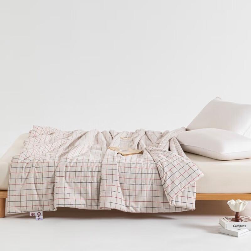 Muji Textured Summer Quilt