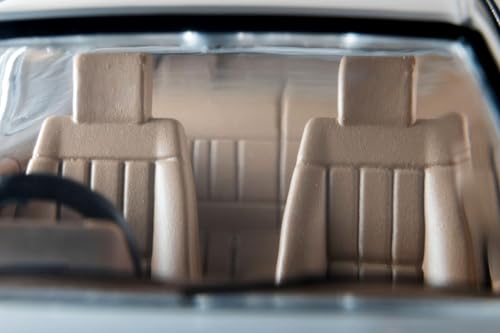 Tomytec Tomica Limited Vintage Neo 1/64 Scale LV-N284e Toyota Corolla Levin 2-Door Lime White 1983 Model (Finished Model) 334859