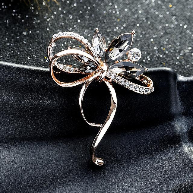 European And American Retro Alloy Metal Bowknot Rhinestone Brooches Crystal Stone Pin Clothing And Suit AccessoriesRetro Jewelry серый
