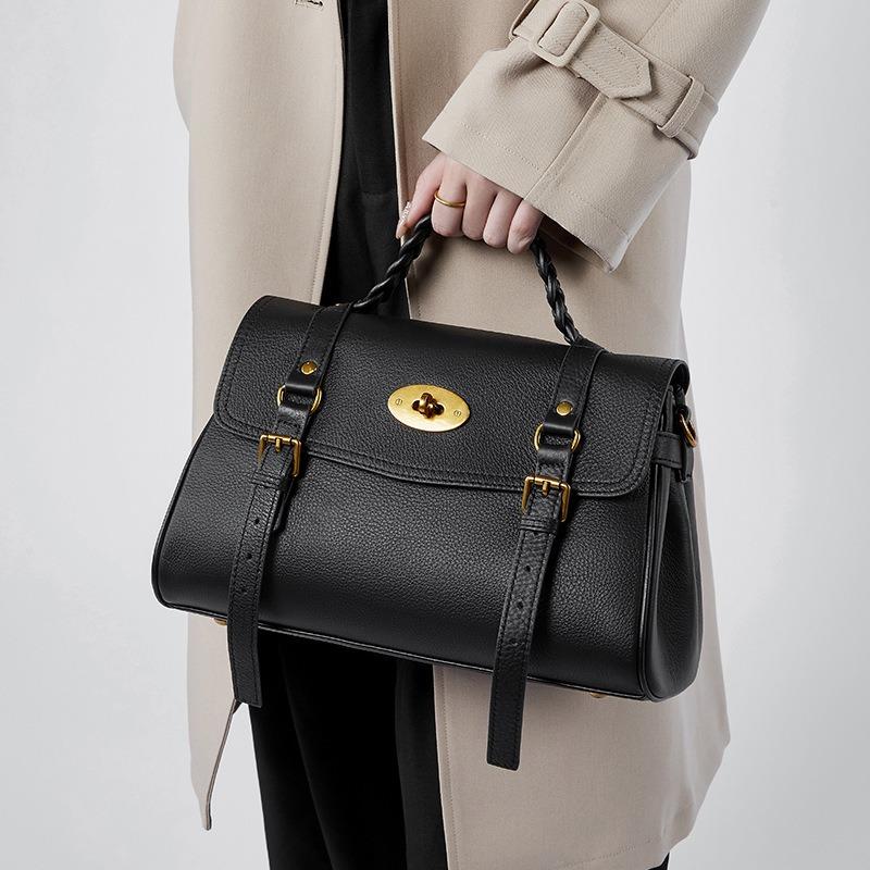 Leather messenger bag cowhide portable shoulder messenger bag tote bag women's new commuter briefcase versatile