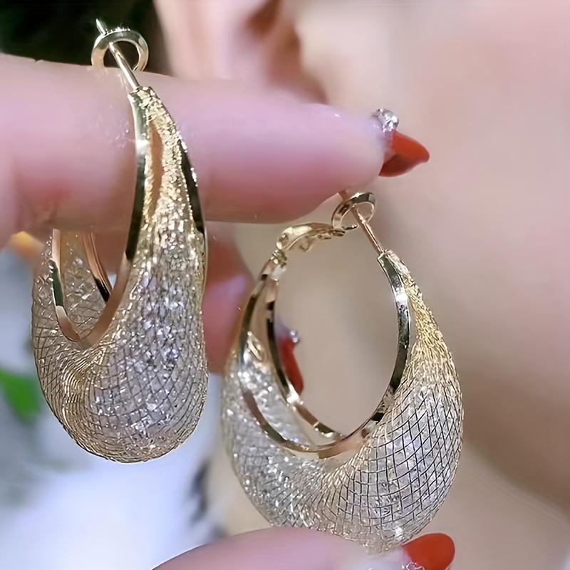 1Pair of Light and Luxurious High-end Design Women's Earrings, Suitable for Daily Multi-function Wear