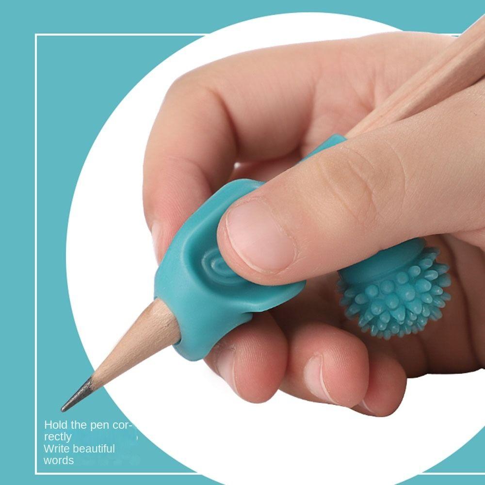 

4 pcs Writing Posture Learning Practice Pen Holder Writing AIDS Assisted Holding Pen Students