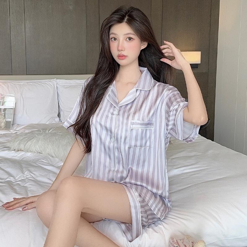Premium Silver Powder Cartoon Ice Silk Pajamas Women'S Summer Short-Sleeved Loose And Comfortable Loungewear Set