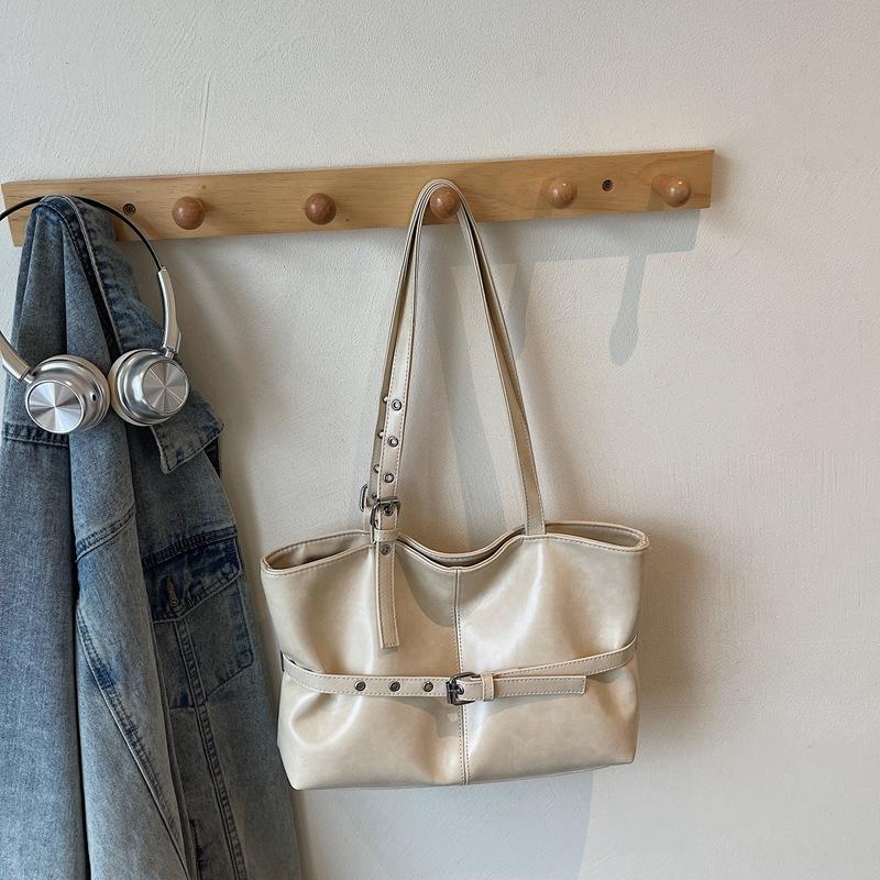 Herbst Freizeit Nische Achseltasche neue große Kapazität Pendler Tragetasche Lokomotivwind Umhängetasche Damen