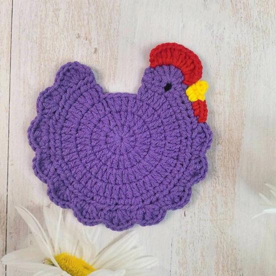 Crochet Hen Coaster, Handmade Chicken Shape Knitted Mat for Coffee Cup, Cute Kitchen Countertop Bar Accessory