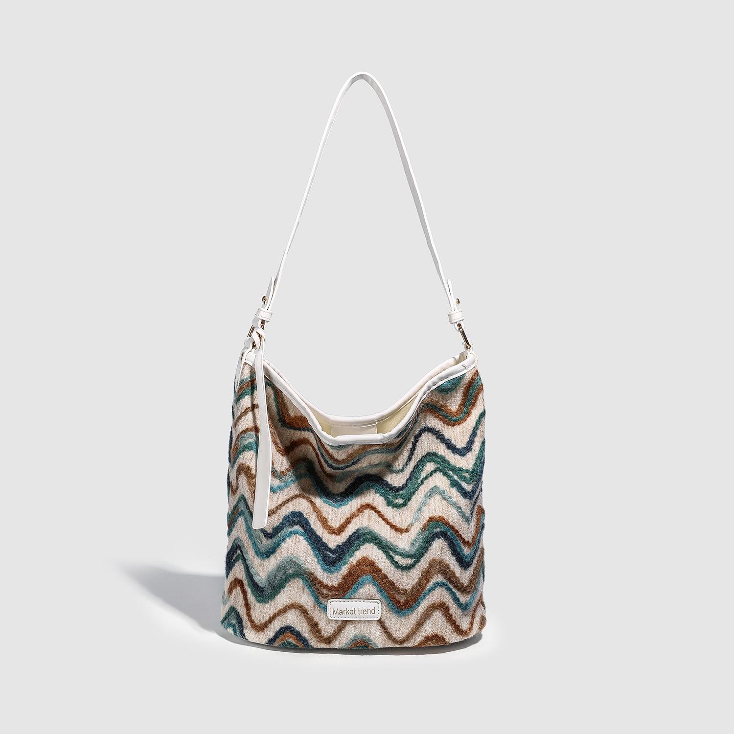 Premium Shoulder Bag Light Luxury Design Versatile Bag Women S Fashion Trend Bohemian Bucket Bag