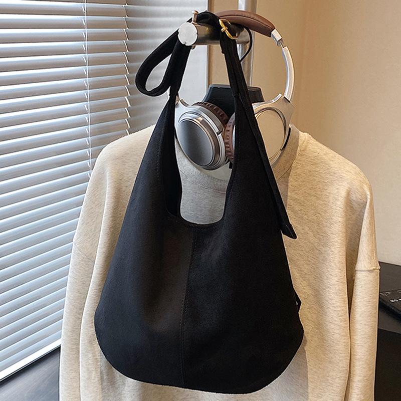 Large capacity shoulder tote bag women's 2025 summer new retro matte casual commuter messenger high value bag