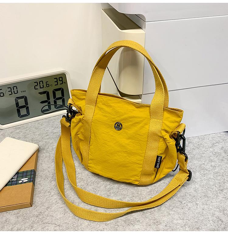 School bag Korean version ins Simple large-capacity messenger bag Versatile commuting to work and class Shoulder bag Outdoor sports small satchel