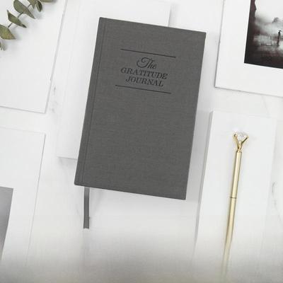 A5 Cross-Border Gratitude Journal: 5-Minute Cloth-Covered Notebook
