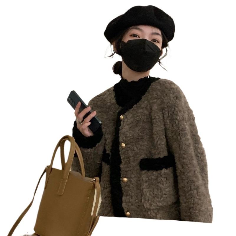 Retro temperament loose contrasting color round neck thickened lamb wool autumn and winter thickened wool imitation fur coat women