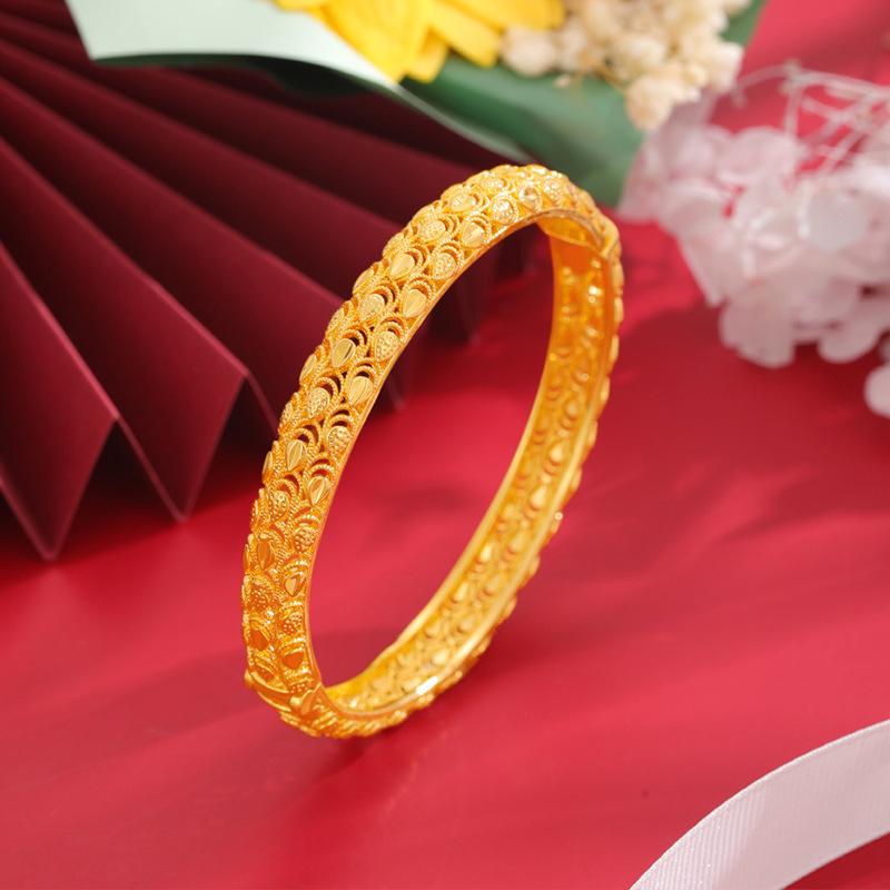 Hollow Vintage Carved Dragon Scale Jewelry Women's Exquisite and Versatile Antique Style Bracelet