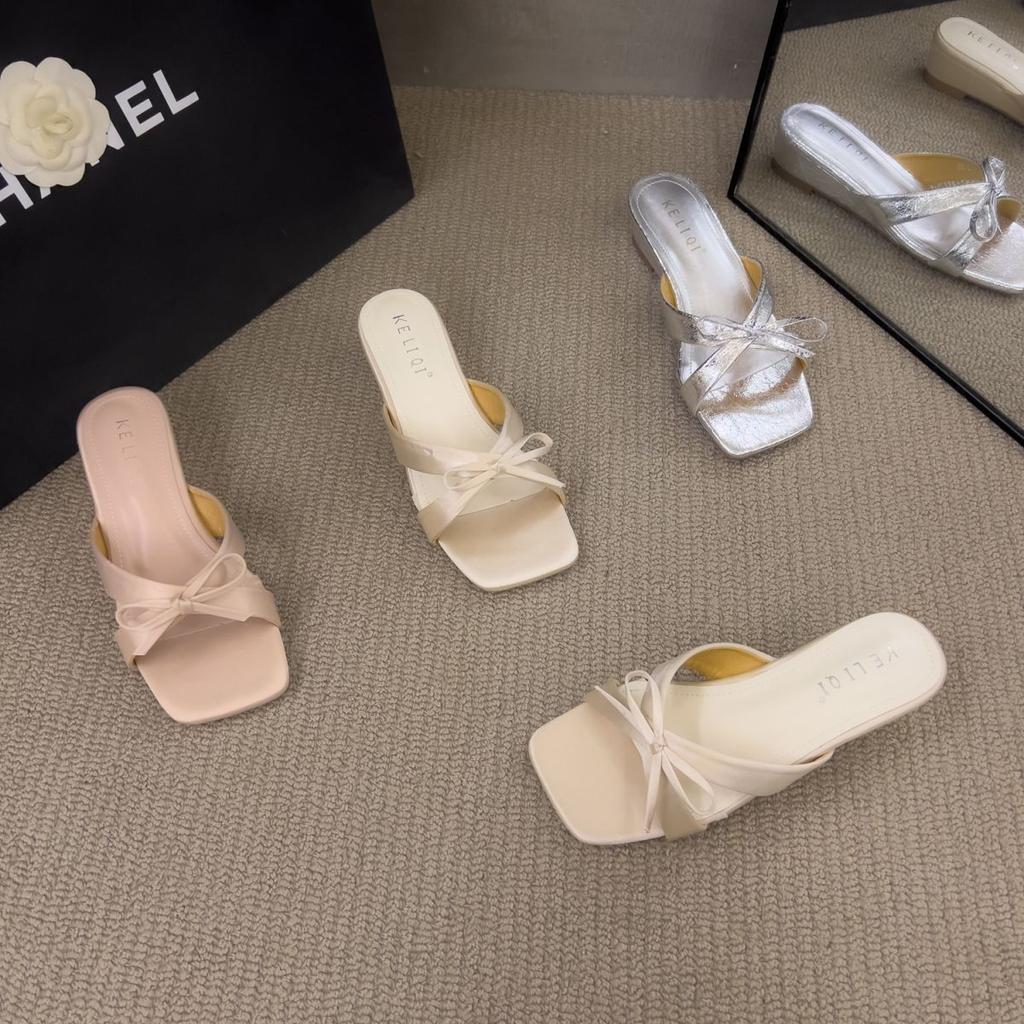Beautiful bow fairy wind open-toed cool slippers female 2025 summer French square head back empty wear wedge heel sandals