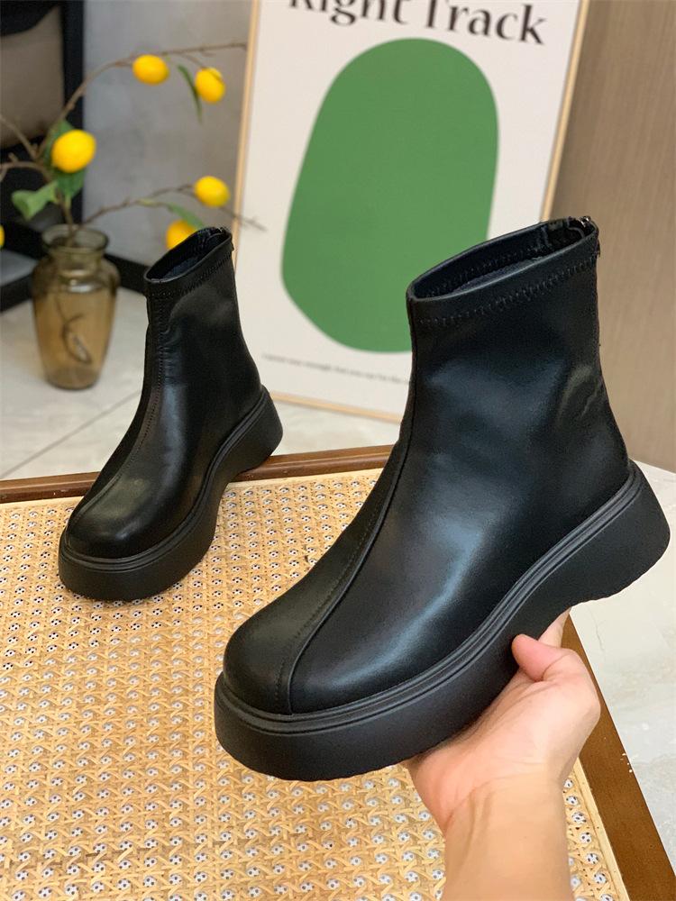 

Популярные высококачественные женские ботинки Мартин женские осенне-зимние бархатные универсальные на толстой подошве тонкие жареные уличные ботинки на маффиновой подошве женские 40 чёрный