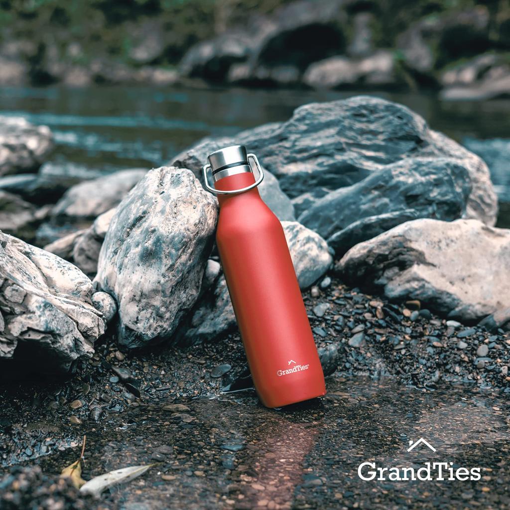 GRANDTIES Traveler Bottle, 620ml, Available in 6 Colors (Cranberry) with 2 Lids, Stainless Steel Bottle, Double-Layer Vacuum Insulation, Keeps Drinks