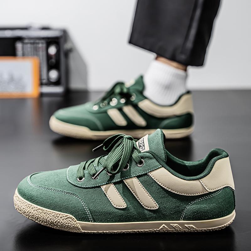 

Мужская спортивная обувь Повседневный уличный стиль Зеленые кроссовки Студенты Черные кеды для скейтборда Большой размер EU: 46 зелёный