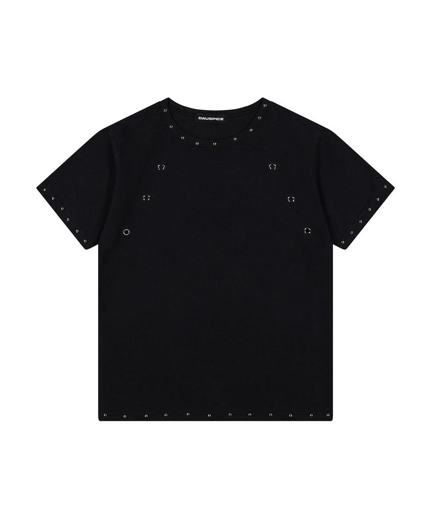 DAUSPICE (Duc) Eyelet Stud Semi-Crop T-Shirt Black
