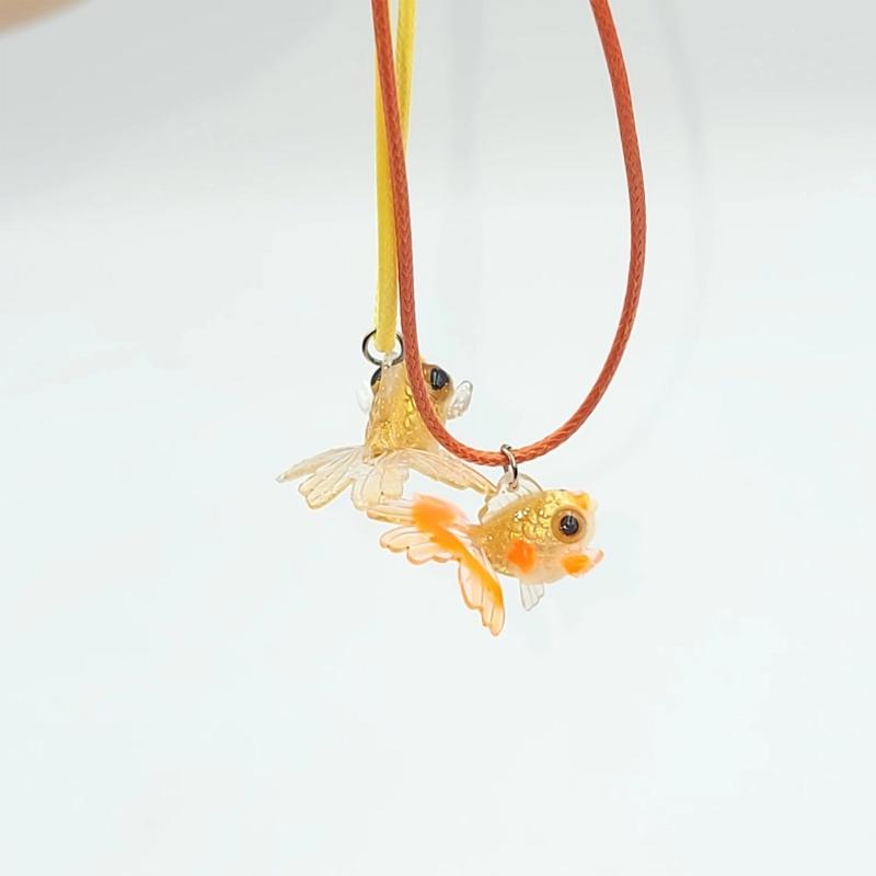 Y2K Resin Goldfish Pendant Necklace for Women Fashion Egirl Punk Clavicle Chain Fashion Jewelry Valentines Day Gifts