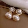 Zir*****val Pearl Stud Earrings Light Luxury High Sense Elegant Temperament Earrings Niche Versatile Earrings
