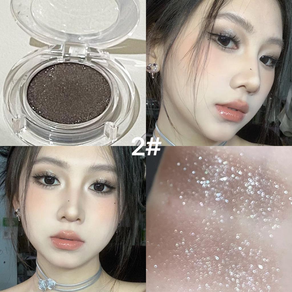 FAICCLA Fei Xi Shimmering Eyeshadow: Soft, Glutinous Texture with Bright, Highlighting Shimmer.