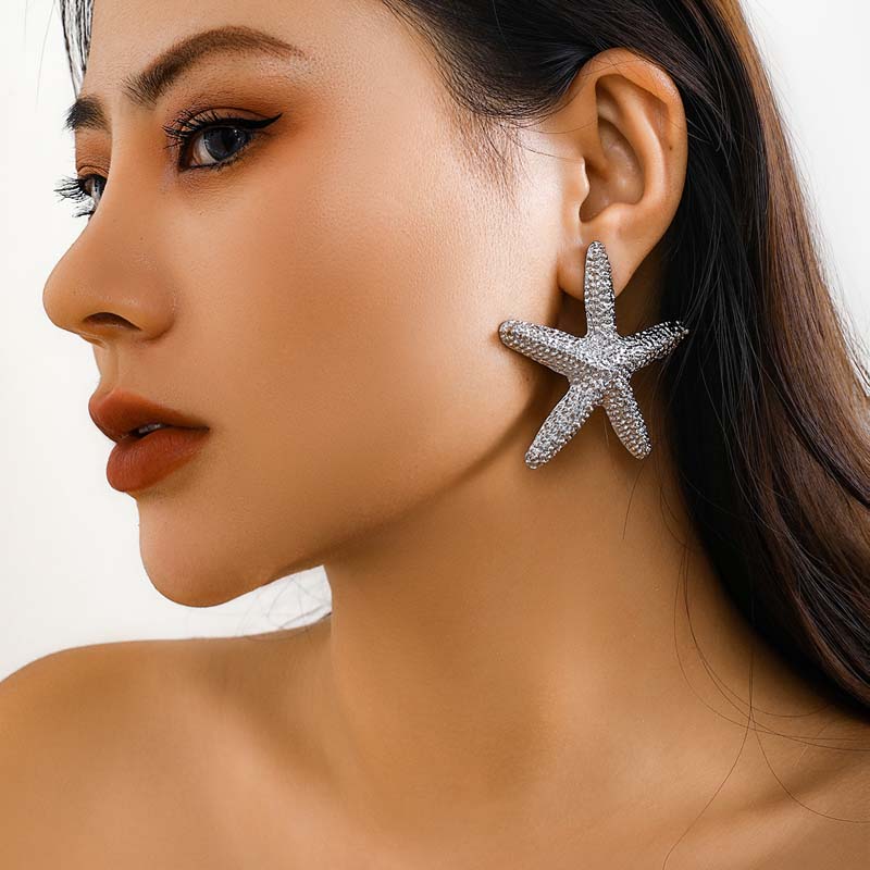 Vintage Gold Color Conch Star Pendant Earrings for Women Exaggerated Metal Thick Twisted Statement Earrings Jewelry Gift