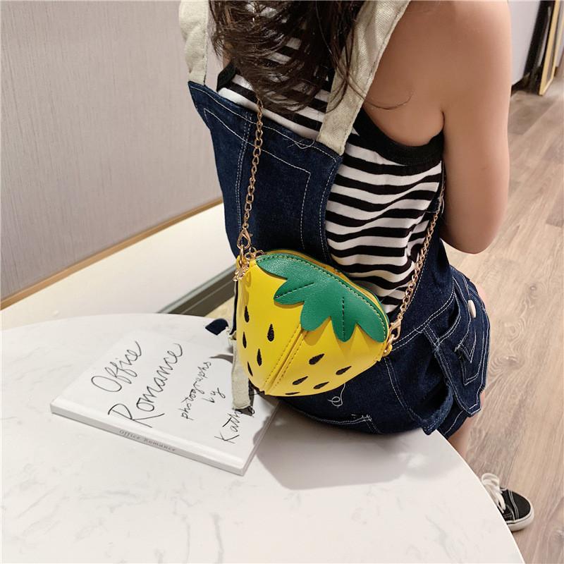 Strawberry Chain Shoulder Bag Childrens Fruit Bag Zipper Design Material Pu
