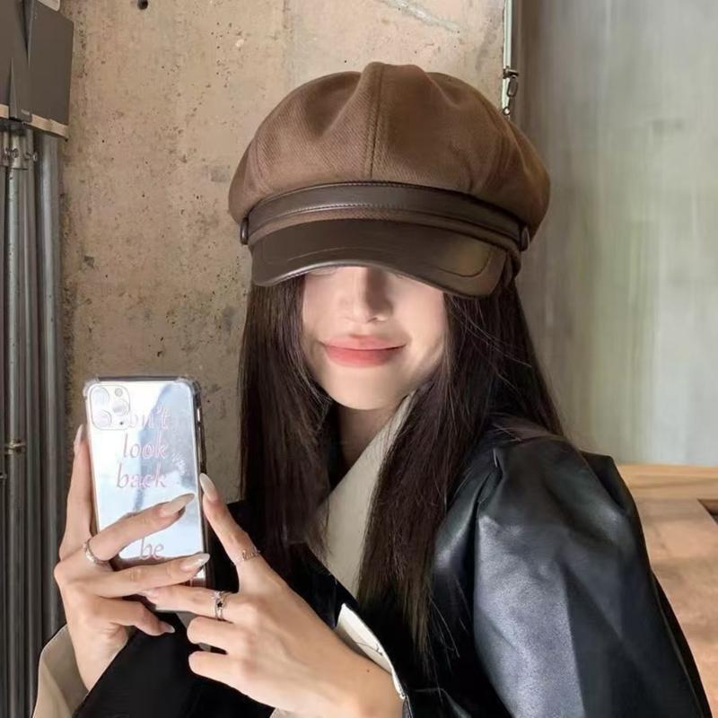Warm Octagonal Cap for Adult and Teens, Soft Polyester Cabbie Hat with Short Brims and Button Detail for Winter Daily Styling, Street Wear