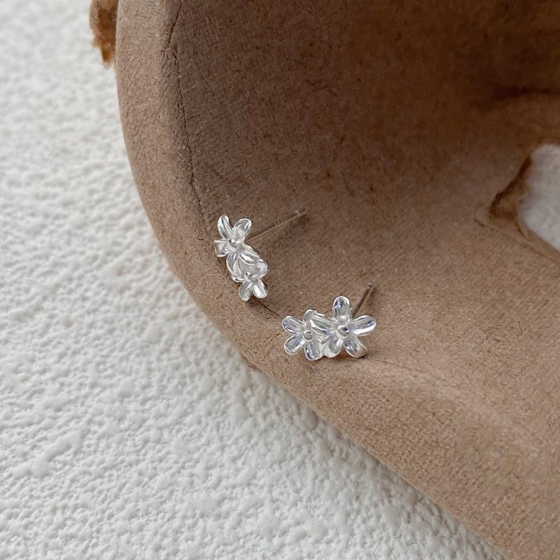 S999 Sterling Silver Double Layer Flower Stud Earrings - Exquisite Niche Design, Simple Pure Silver.