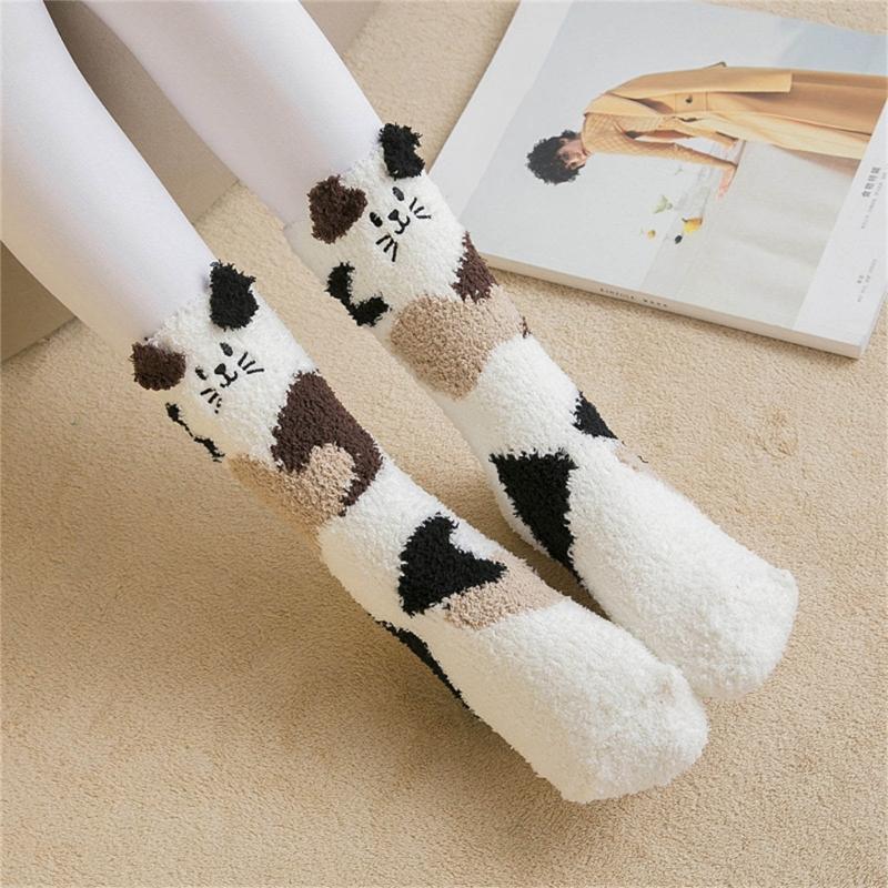 Fuzzy Socks for Women Girls Winter Warm Coral Fleece Floor Socks Cute Cartoon Animal Furry Bed Socks for Home Sleeping