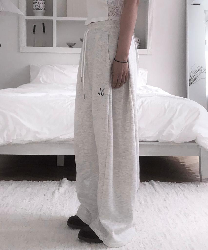 MUCENT Rikan Side Pintuck Sweatpants Unisex
