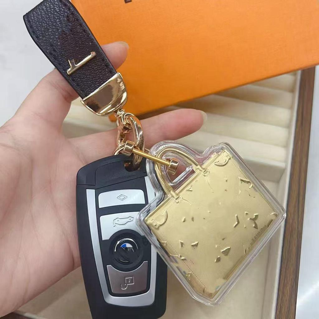 V-Shaped Gold Donkey Keychain with Leather Pendant and Pure Gold Ornament