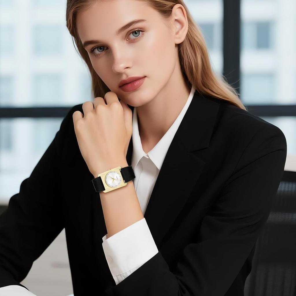 Round Wristwatch with Leather Waterproof for Daily Suitable for Formal and Day Black Women's Strap, Fashionable, Simple, Classic, Use, Occasions,