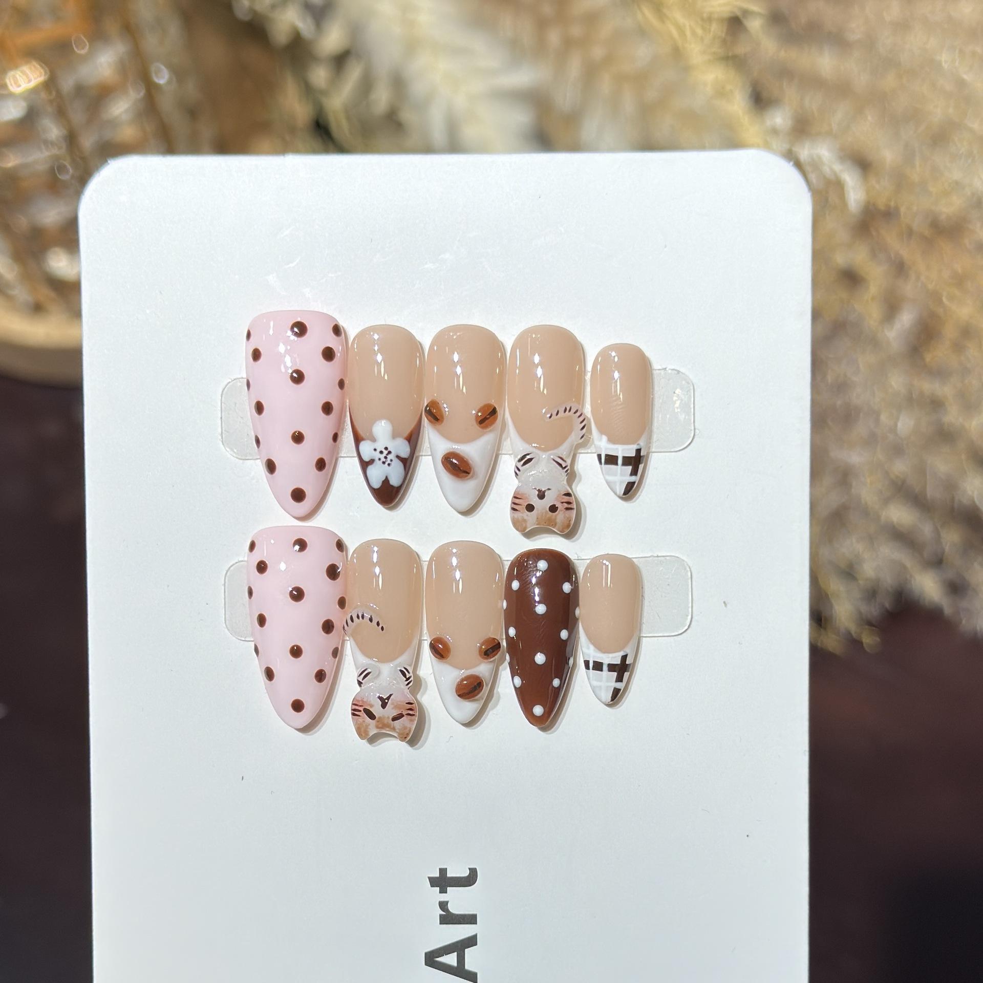 Handmade Press On Nail French Cartoon Cute Hand-painted 3D Nude Cat Polka Point  Flowers Medium Almond Fake Nail Patch Artificial Nail Reusable XS