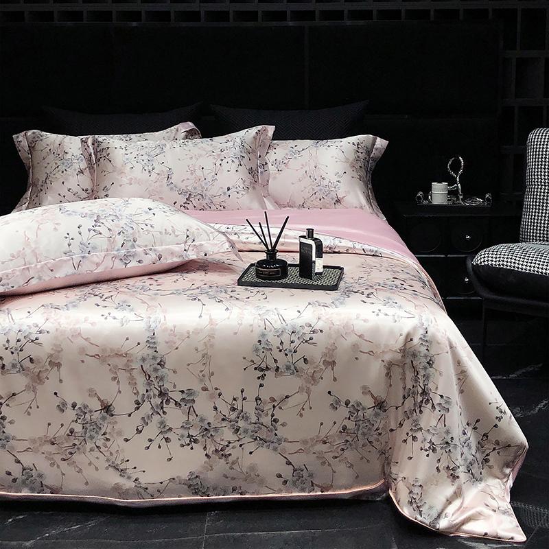 Luxury High-end Silk Bedding Set Silky Satin Quilt Cover Set Printed Queen King Duvet Cover Soft Gift for Your Lover Friends
