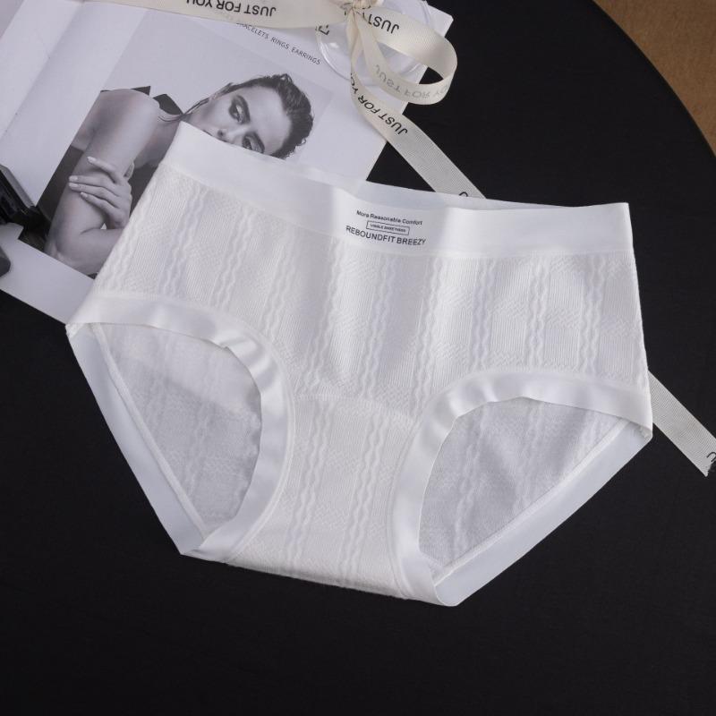Women's Spring and Autumn Simple Letter Mid Waist Breathable Skin Friendly Panties