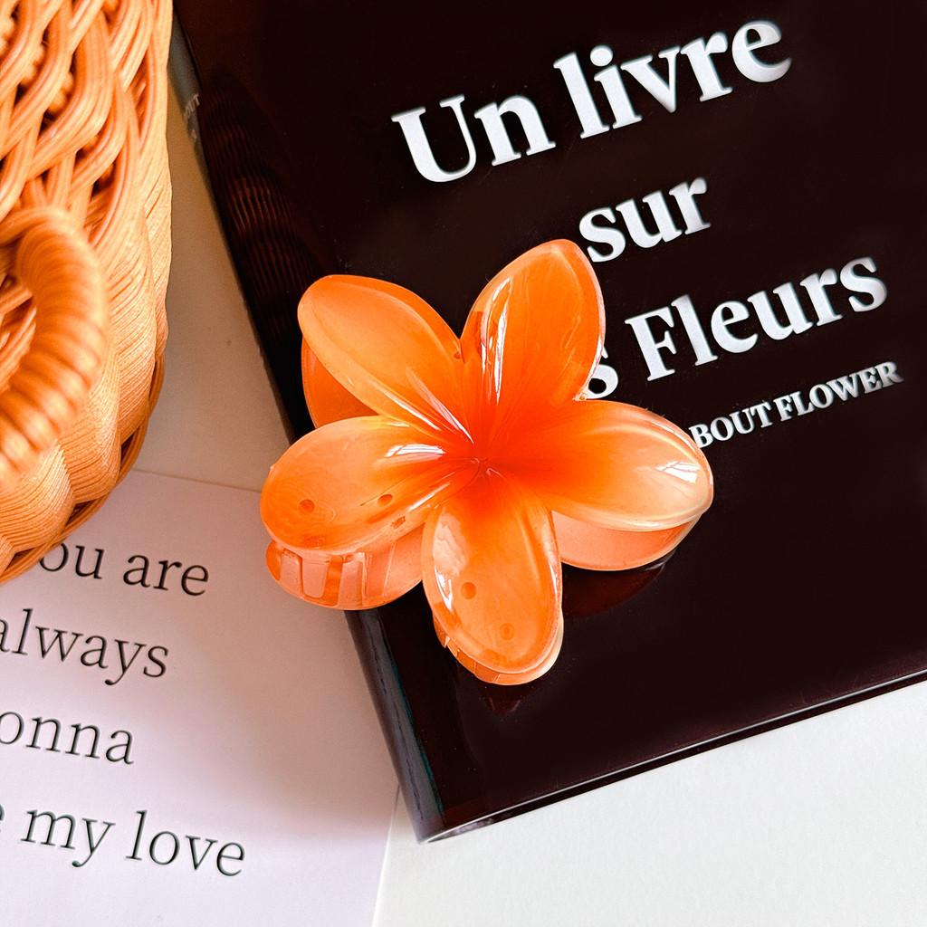 

Stylish Versatile Hair Claw Clip With Floral Accents For Chic Updos And Casual Looks Orange8cm