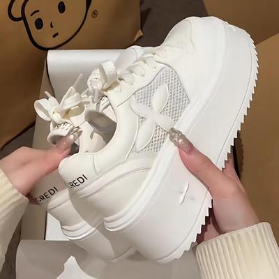 Încălțăminte pentru femei – Adidaşi