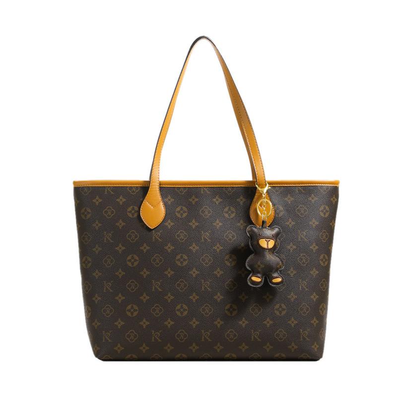 Tote bag summer new trendy high sense fashion large capacity portable shoulder bag niche commuter big bag women